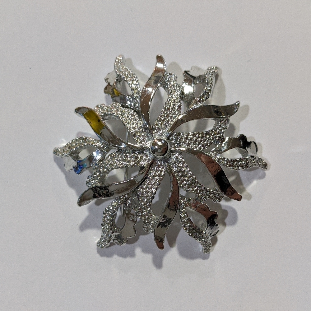 Vintage Silver Flower Brooch